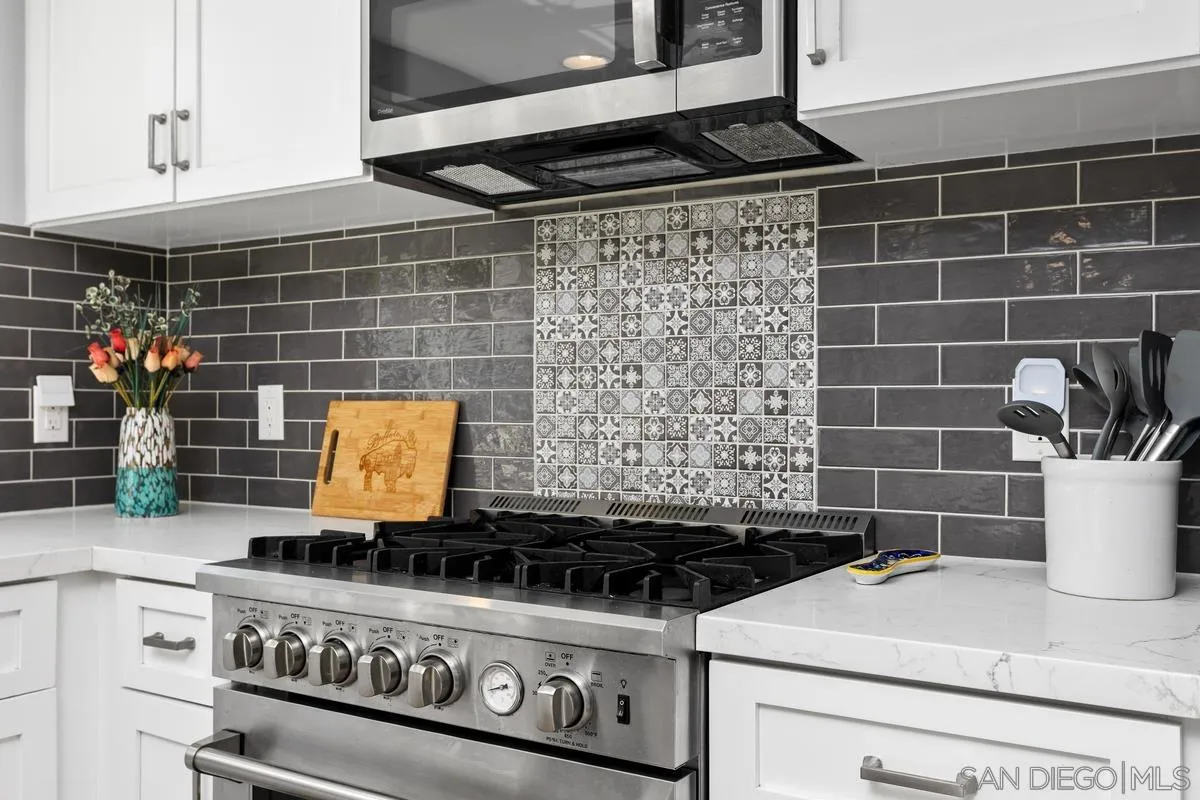 4475 Saint Andrews Place