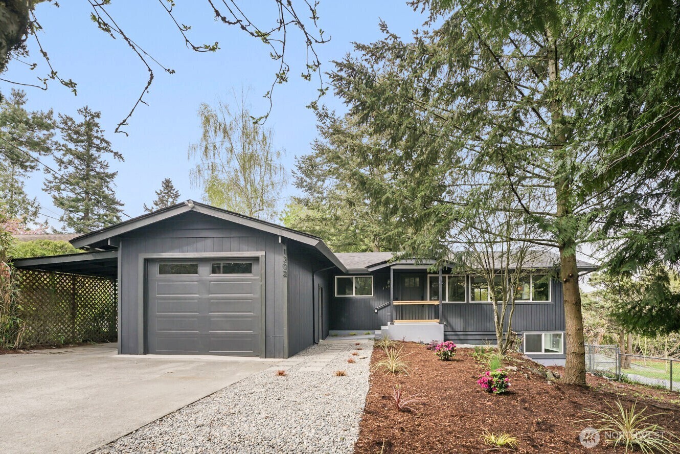 1302 SW 125th Place
