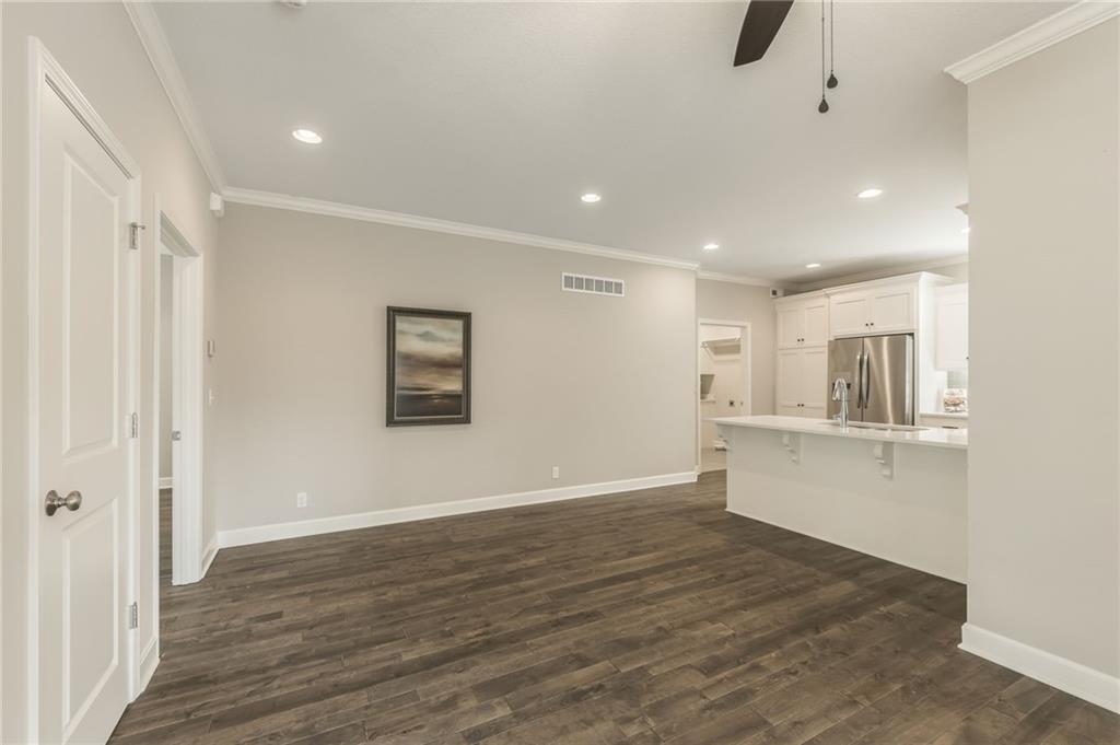 708 E 110th Terrace