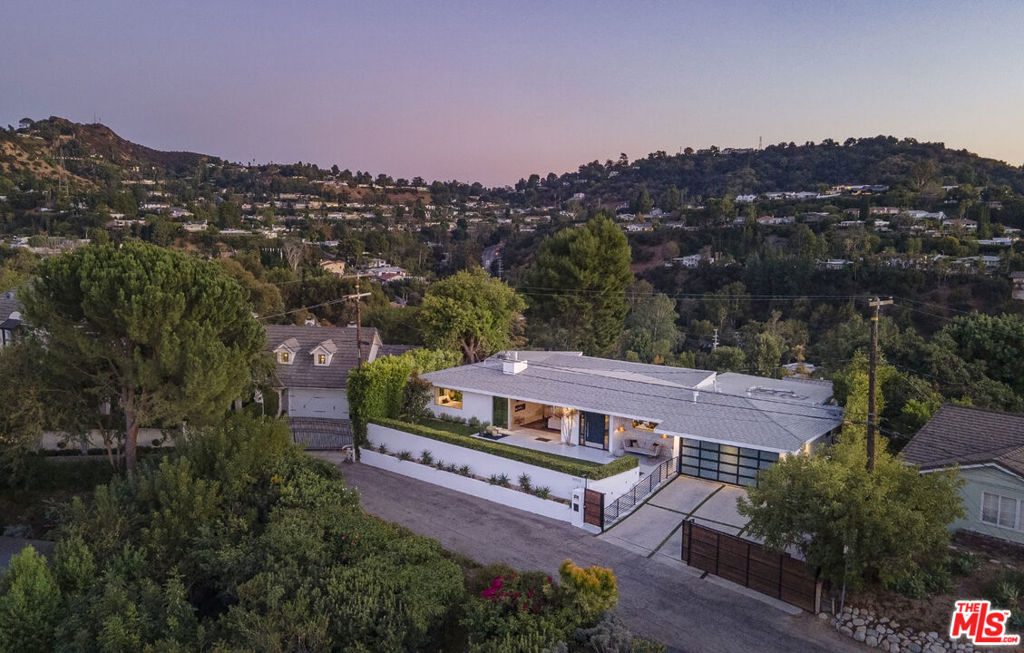 11472 Laurelcrest Road