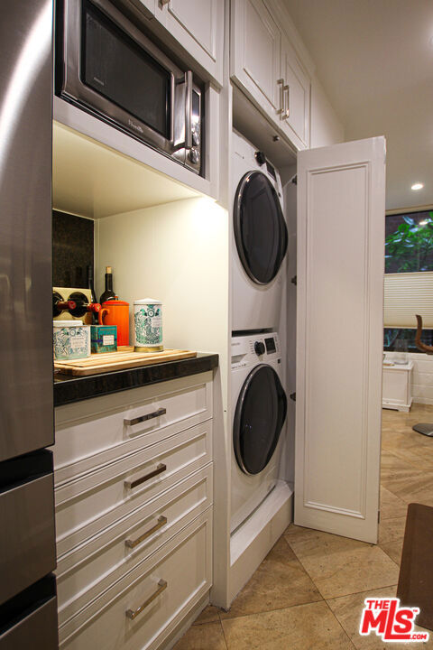 1033 Carol Drive 104