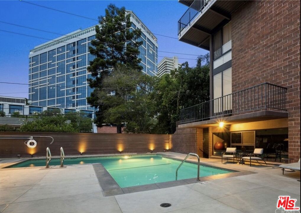 1033 Carol Drive 104