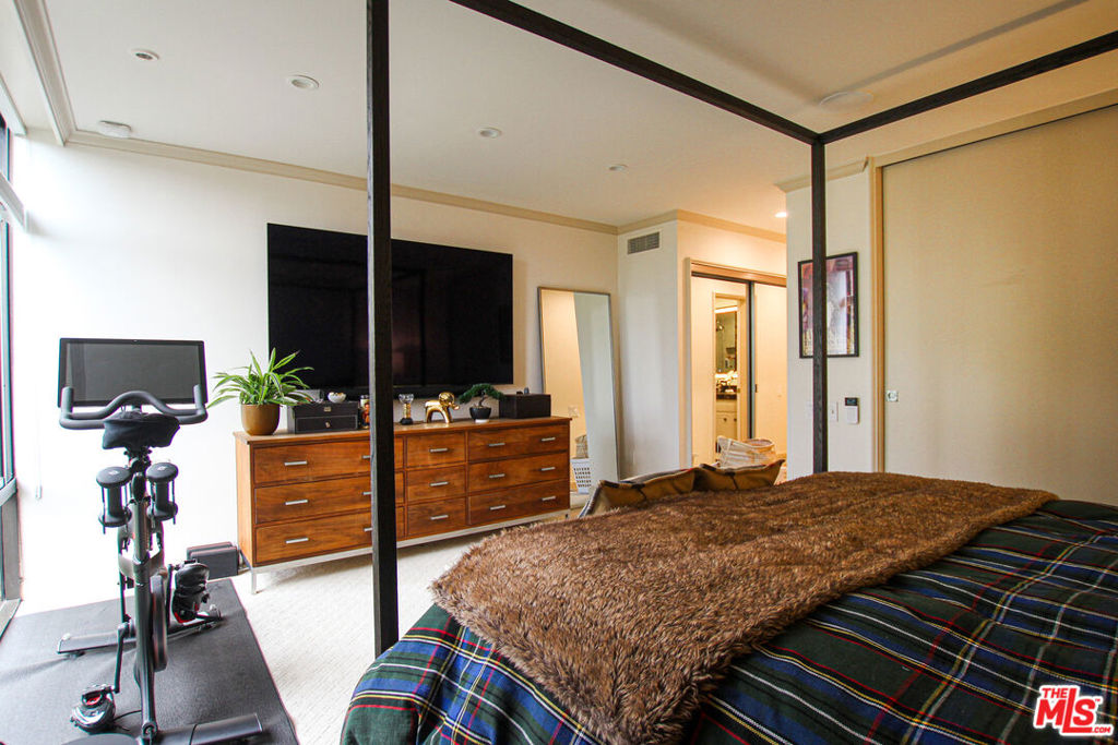 1033 Carol Drive 104