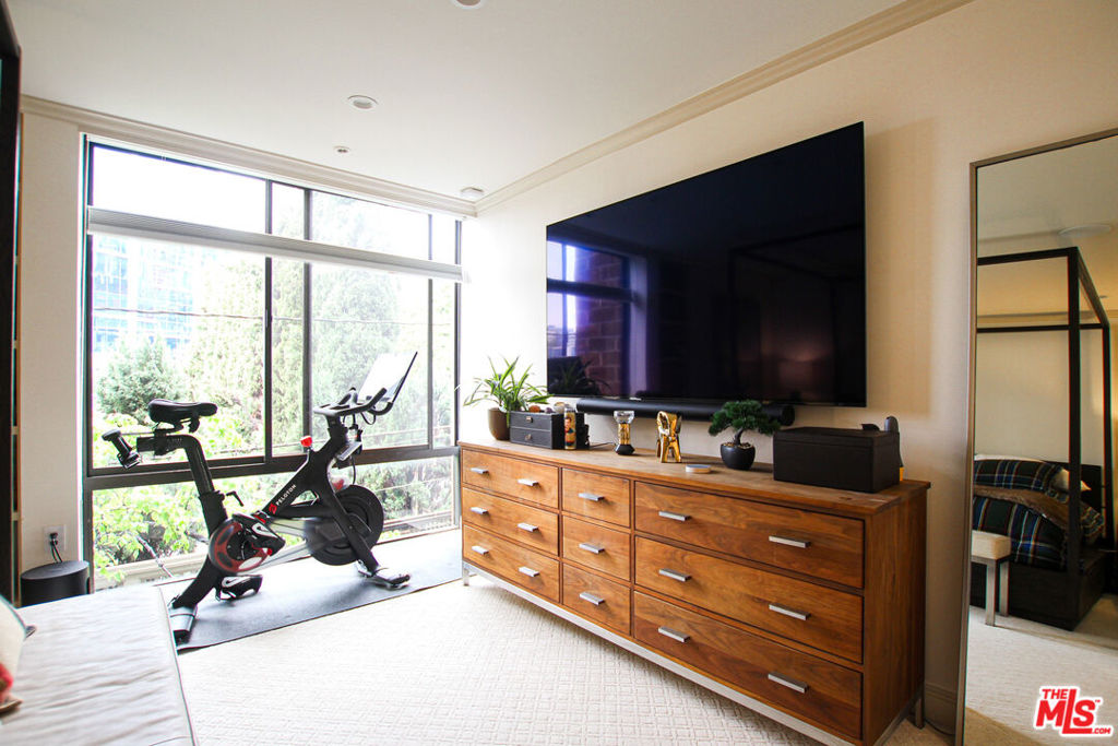 1033 Carol Drive 104