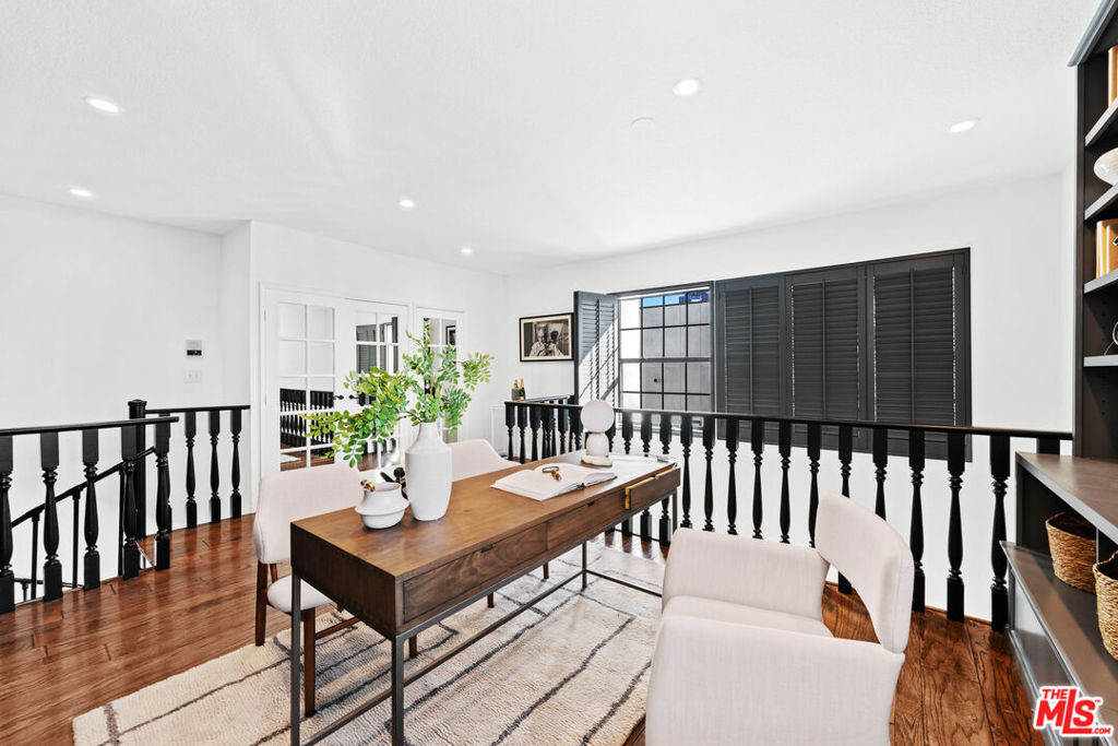 839 Larrabee Street 8