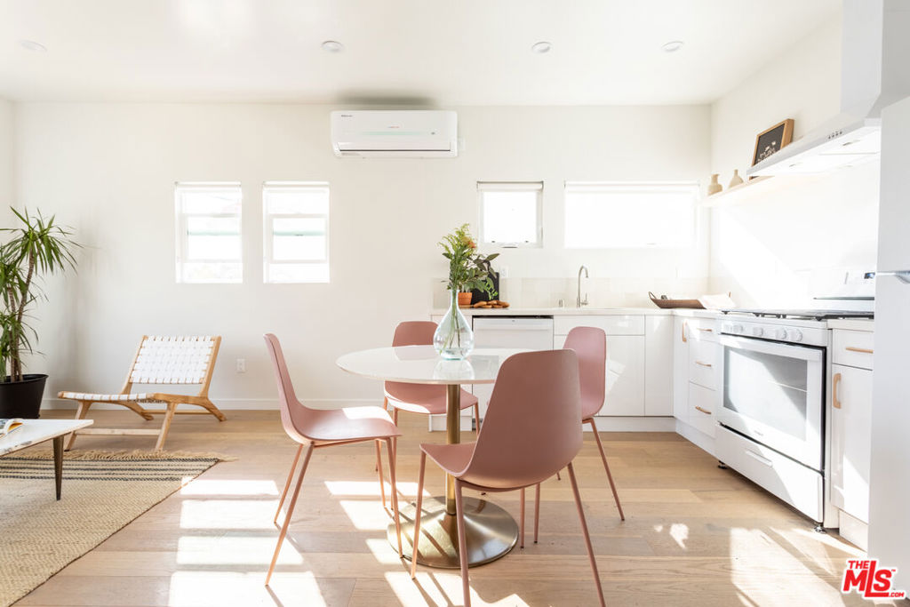 3613 Bellevue Avenue