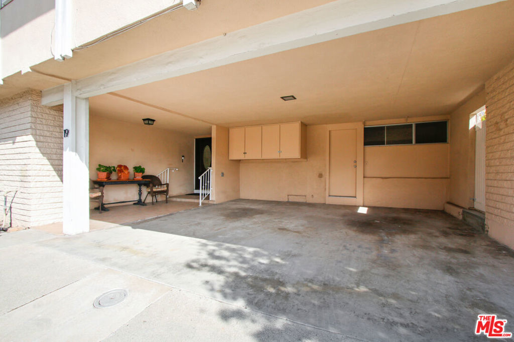 3500 W Manchester Boulevard 19