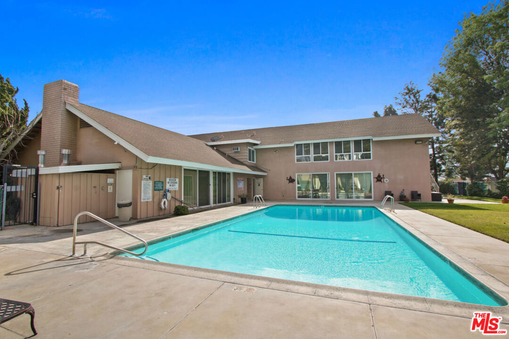 3500 W Manchester Boulevard 19