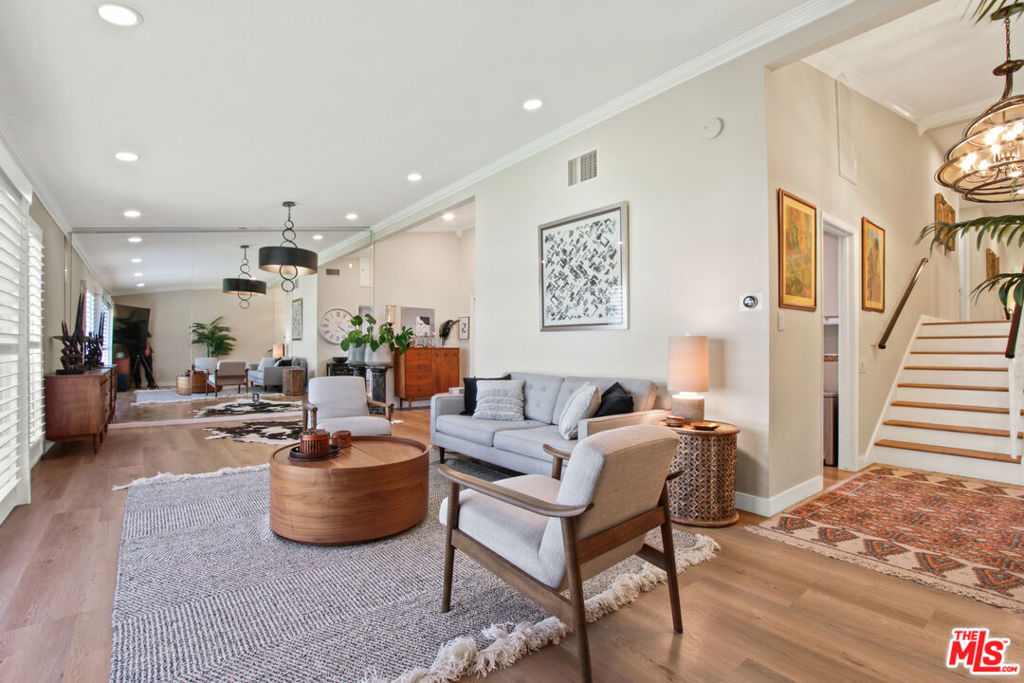 3500 W Manchester Boulevard 19