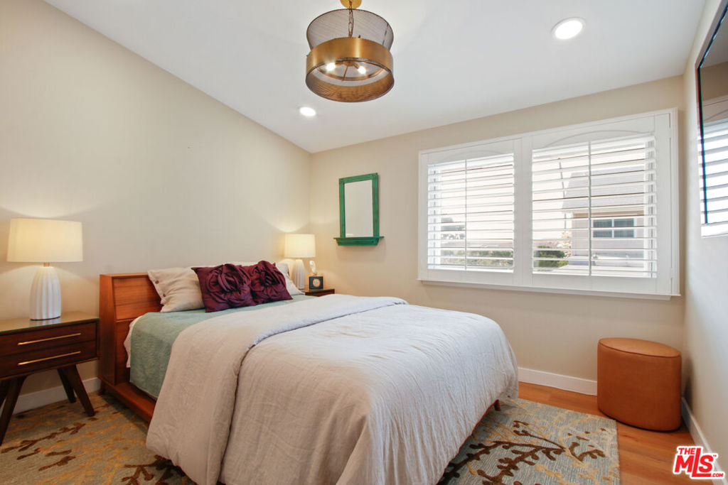 3500 W Manchester Boulevard 19