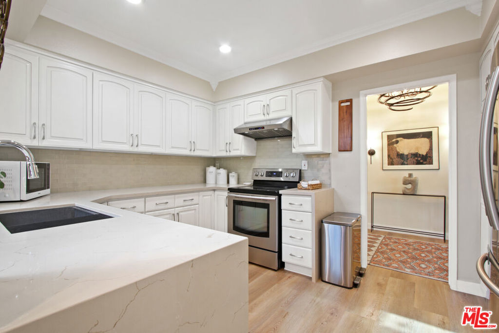 3500 W Manchester Boulevard 19