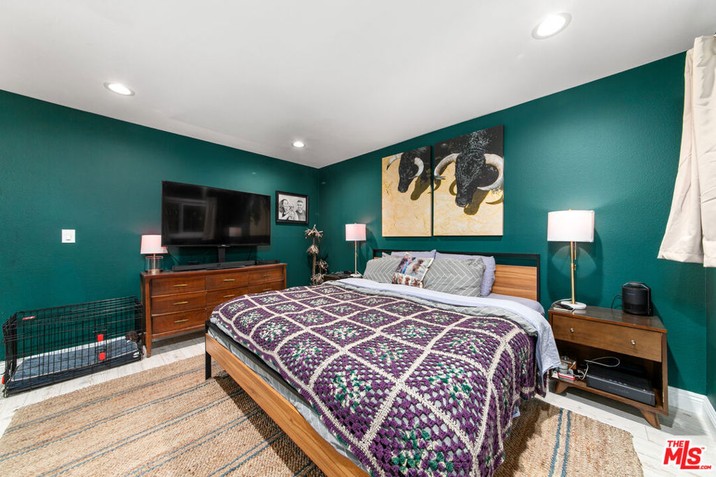 2700 Cahuenga Boulevard 1203