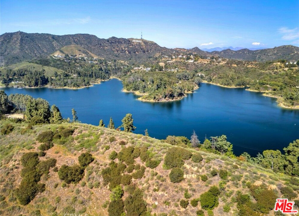 2700 Cahuenga Boulevard 1203