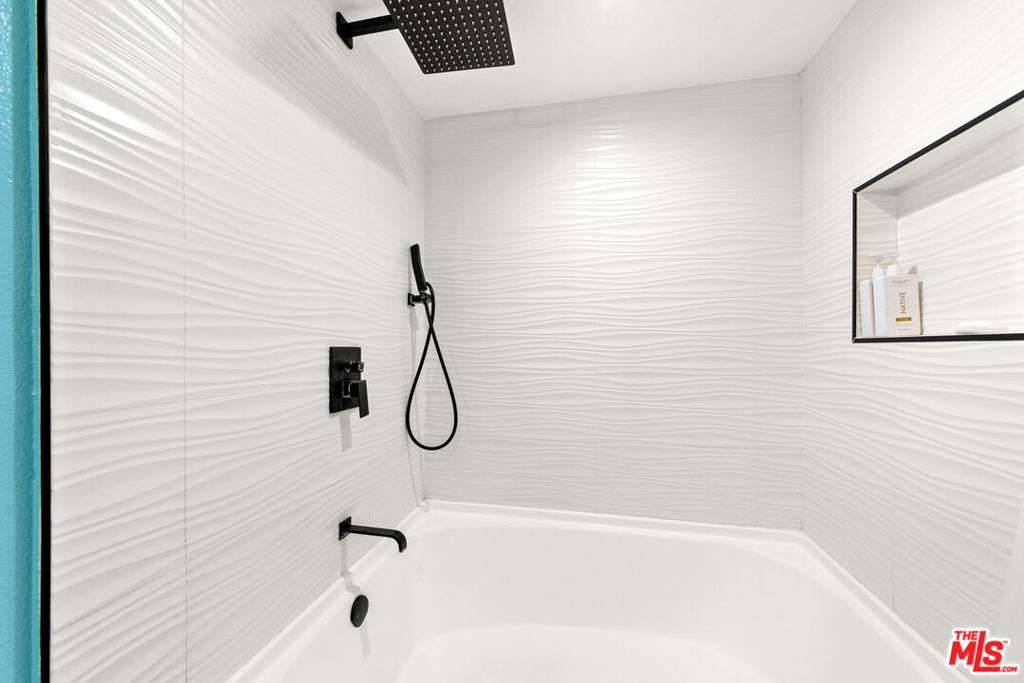 2700 Cahuenga Boulevard 1203