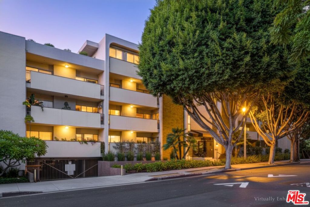 949 N Kings Road 314