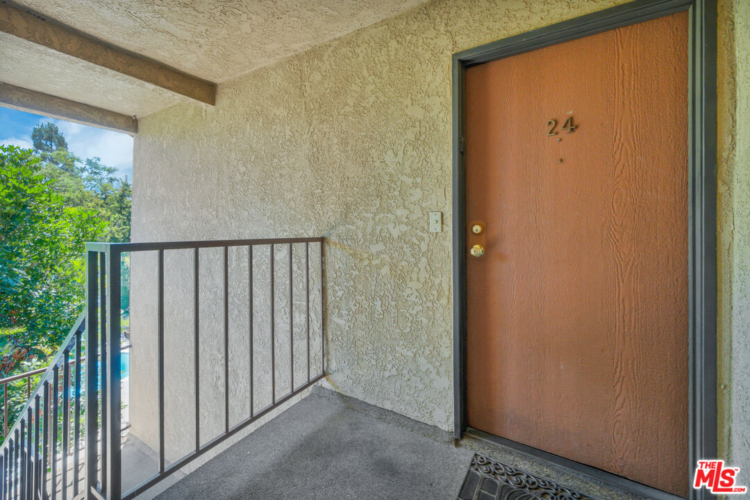 10220 De Soto Ave Unit: 24