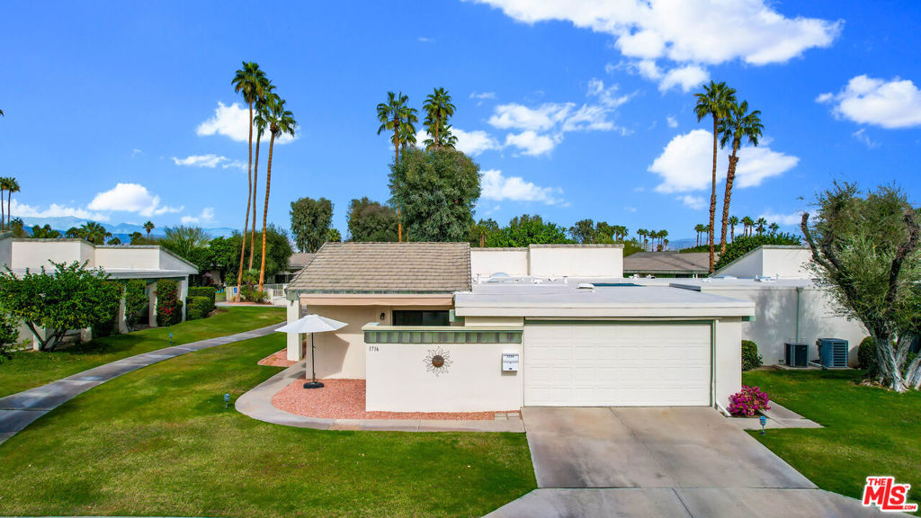1716 Grand Bahama Drive