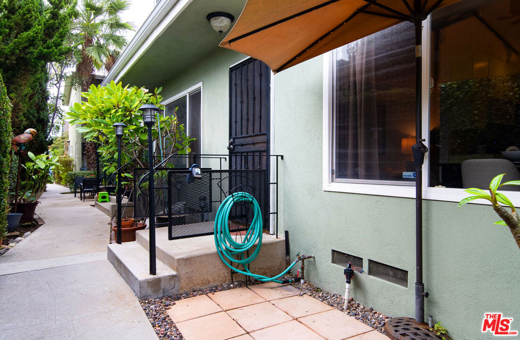 326 Hermosa Avenue 7