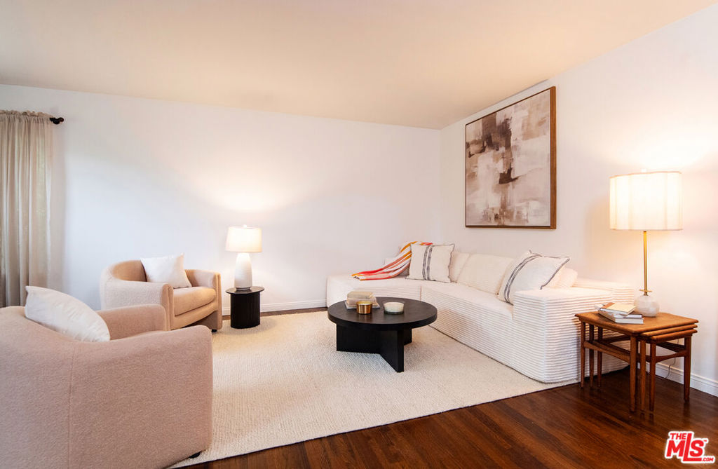 326 Hermosa Avenue 7