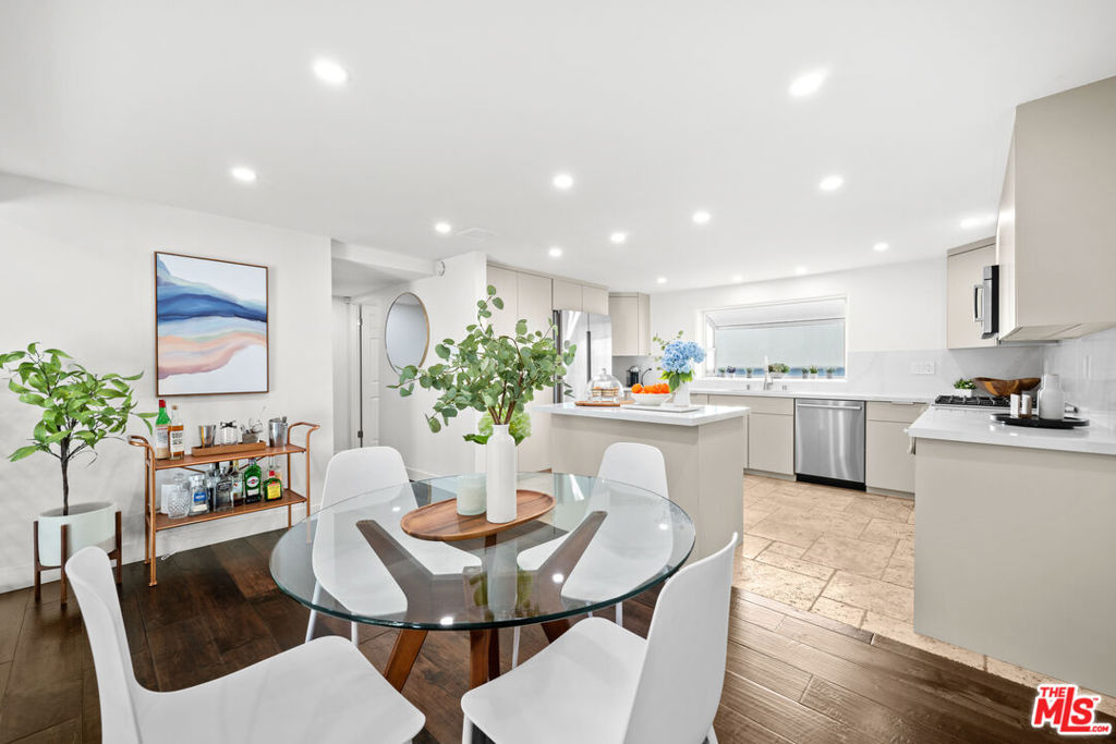 4800 La Villa Marina Unit F