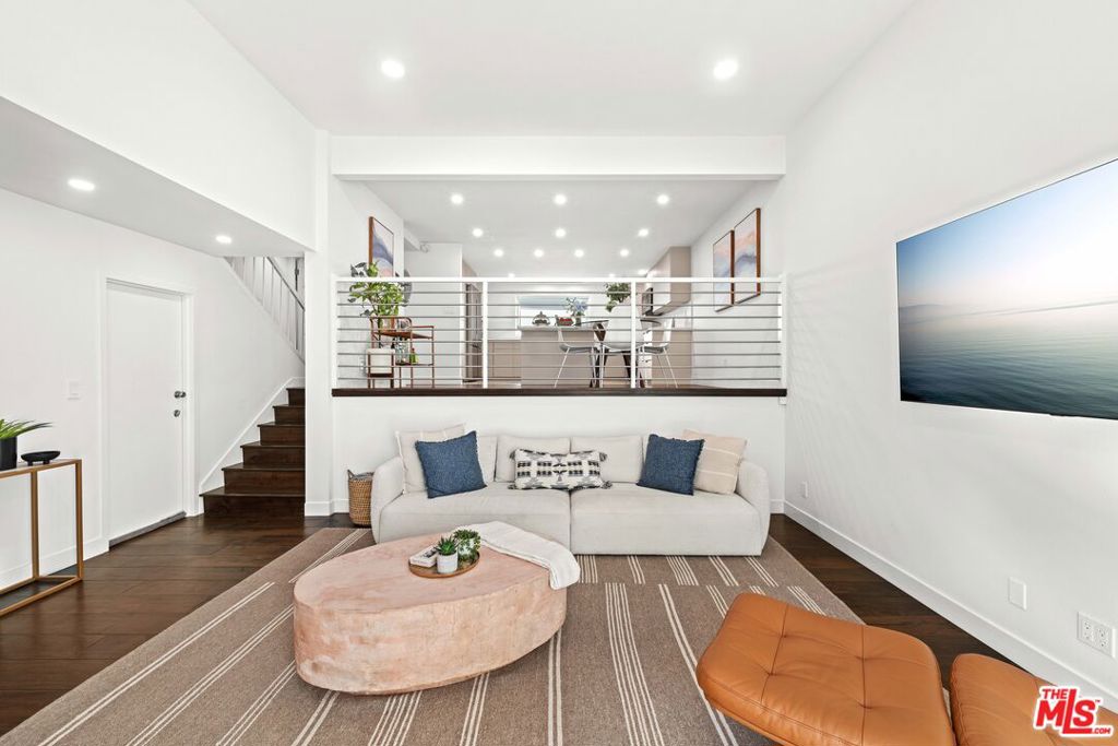 4800 La Villa Marina Unit F