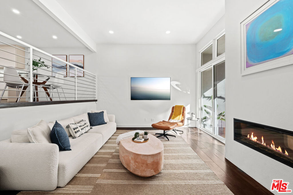 4800 La Villa Marina Unit F