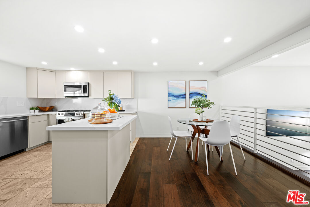 4800 La Villa Marina