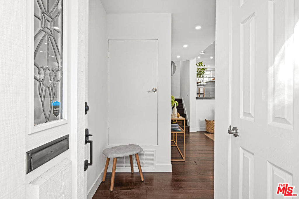 4800 La Villa Marina Unit F