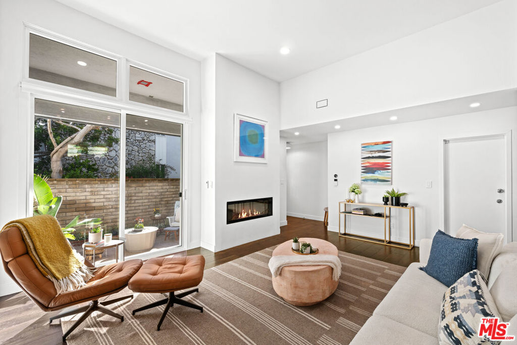 4800 La Villa Marina Unit F