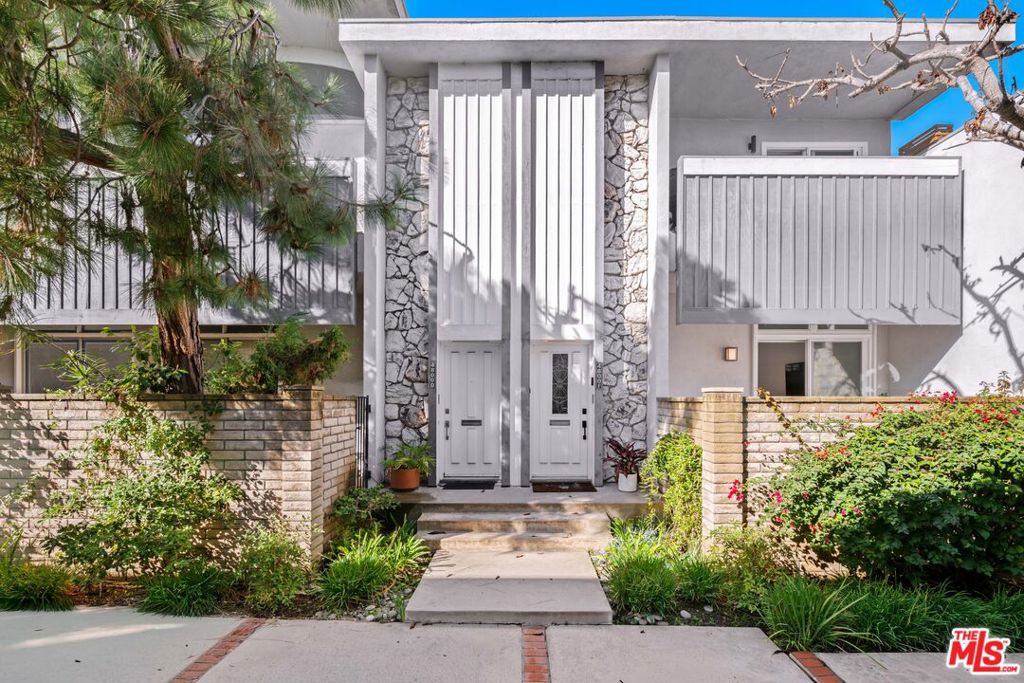 4800 La Villa Marina Unit F