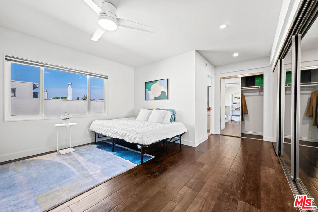 4800 La Villa Marina Unit F