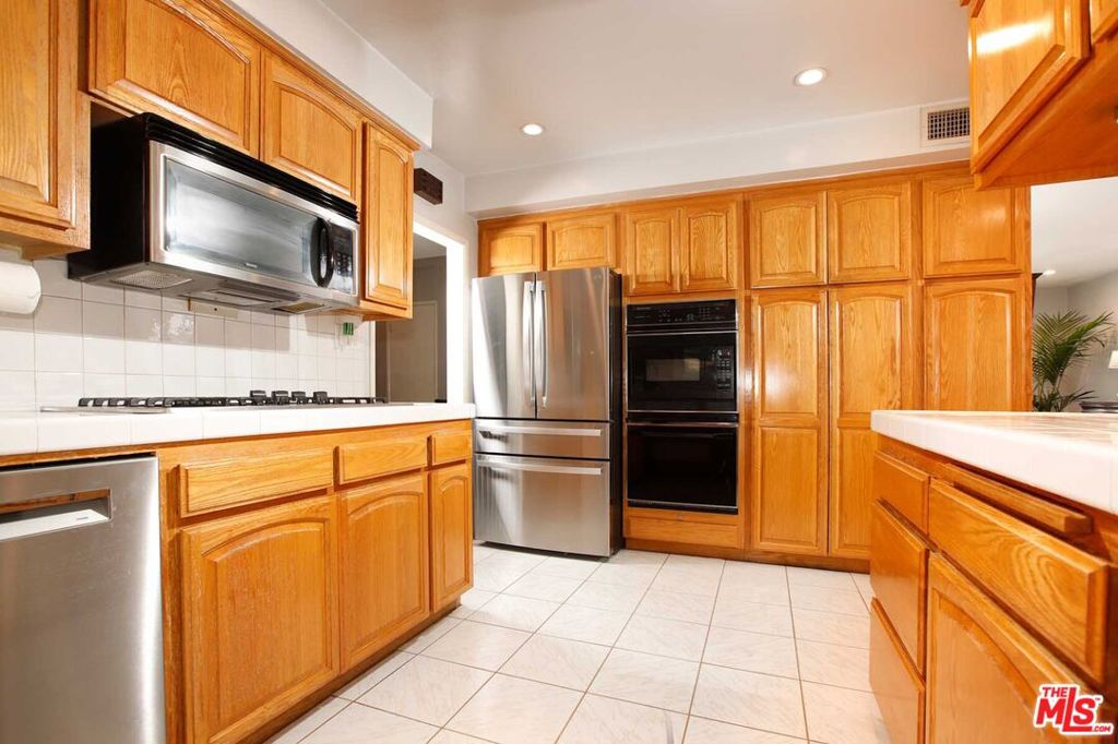 16600 Nordhoff Street