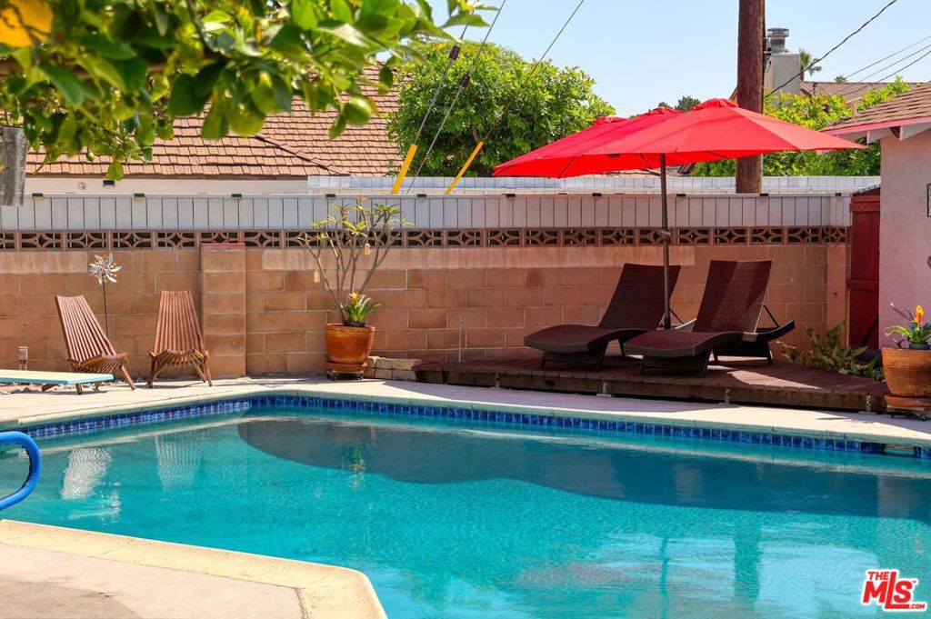 16600 Nordhoff Street