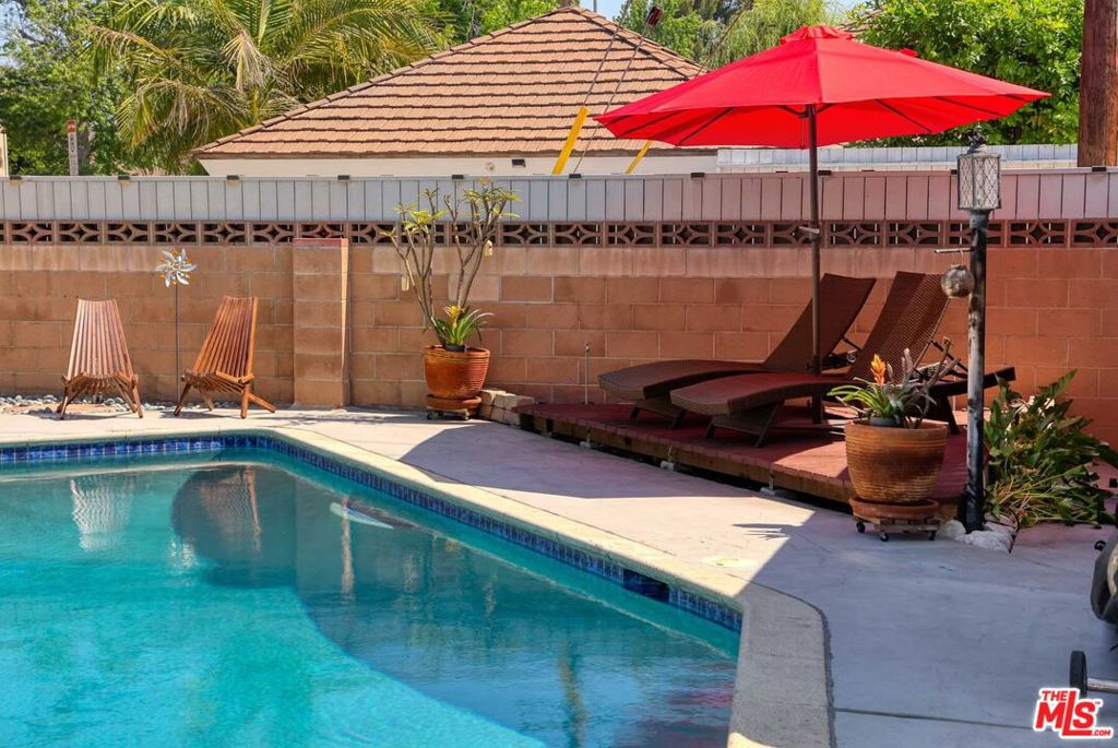 16600 Nordhoff Street