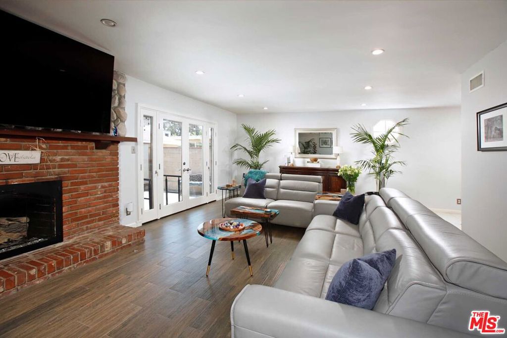 16600 Nordhoff Street