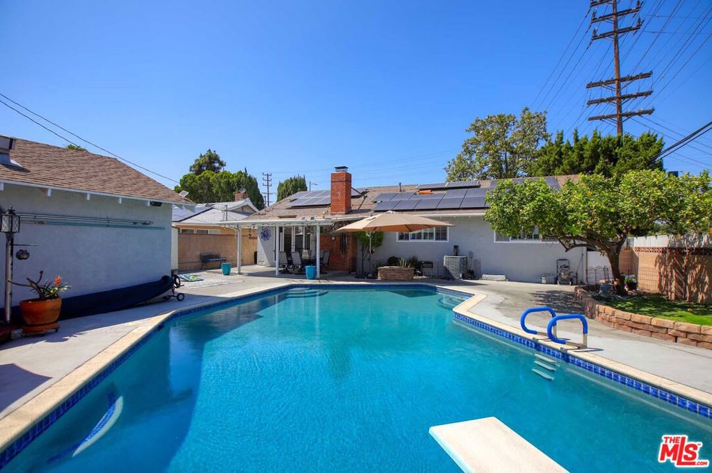 16600 Nordhoff Street