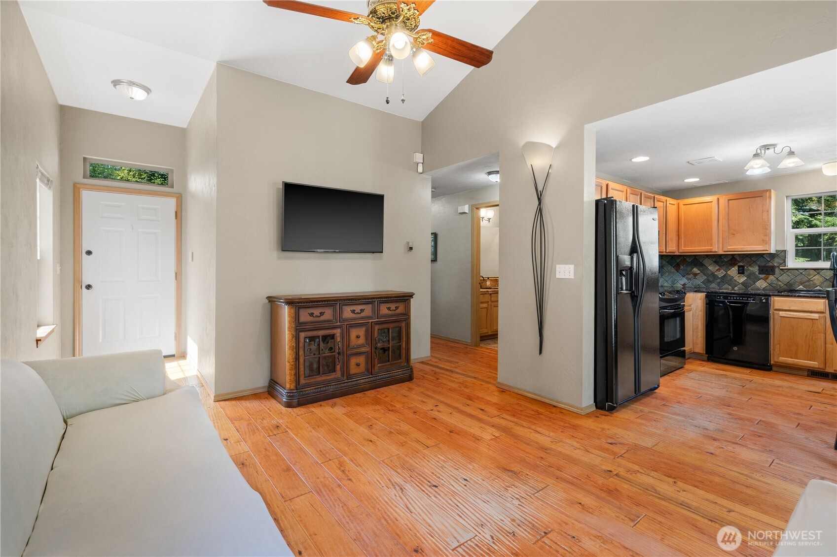 1334 Center Street
