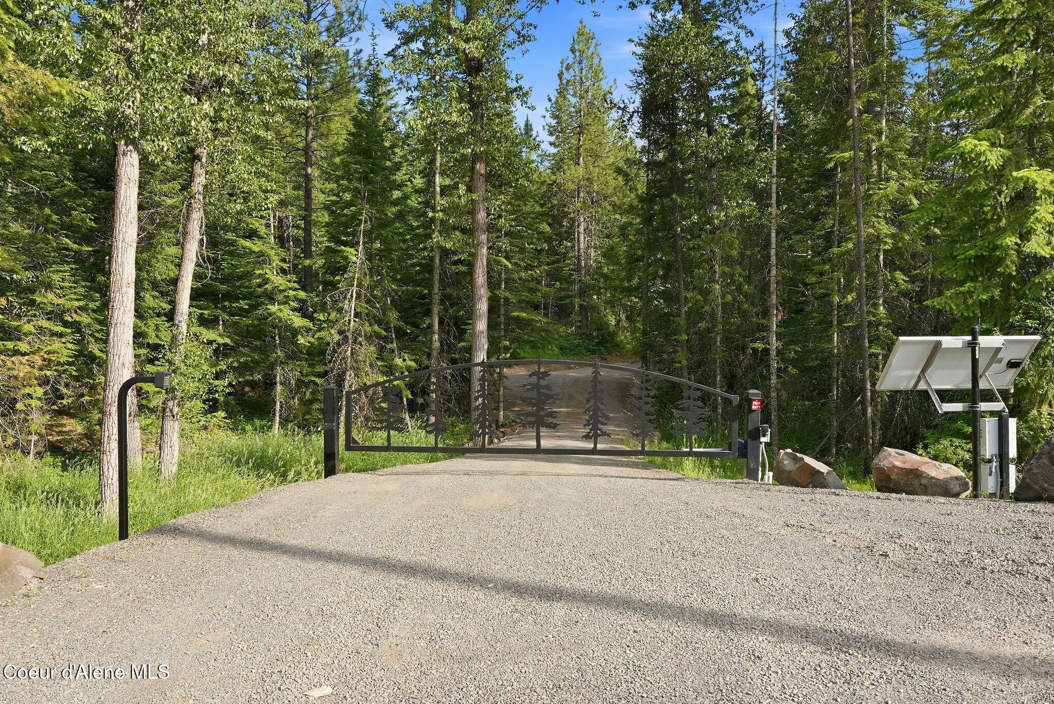 10439 W Cougar Gulch RD, Coeur d'Alene