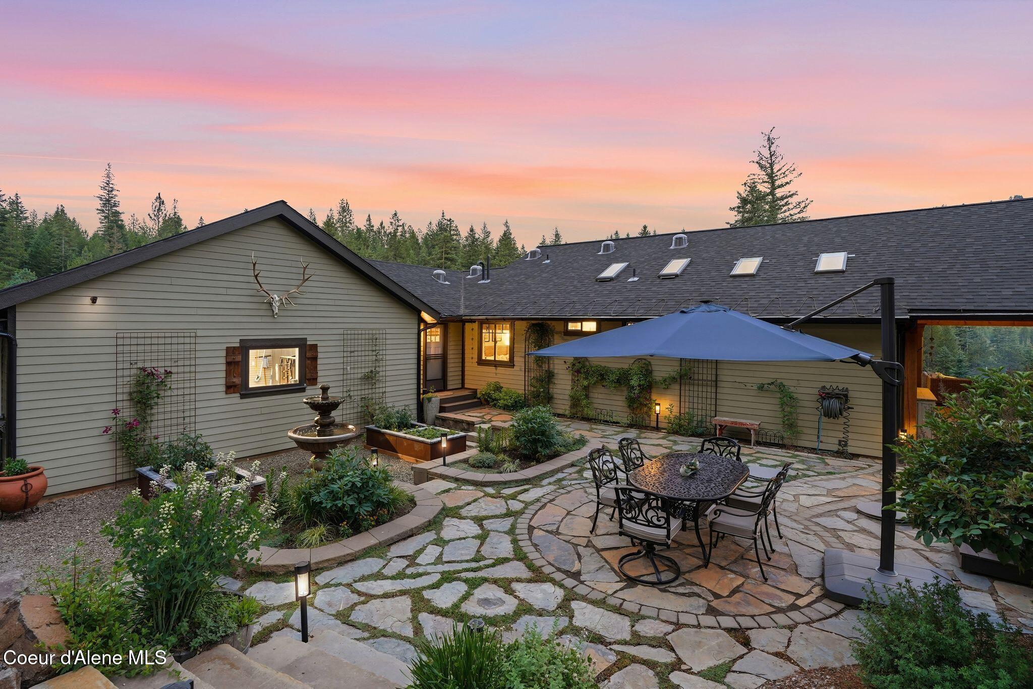 10439 W Cougar Gulch RD, Coeur d'Alene