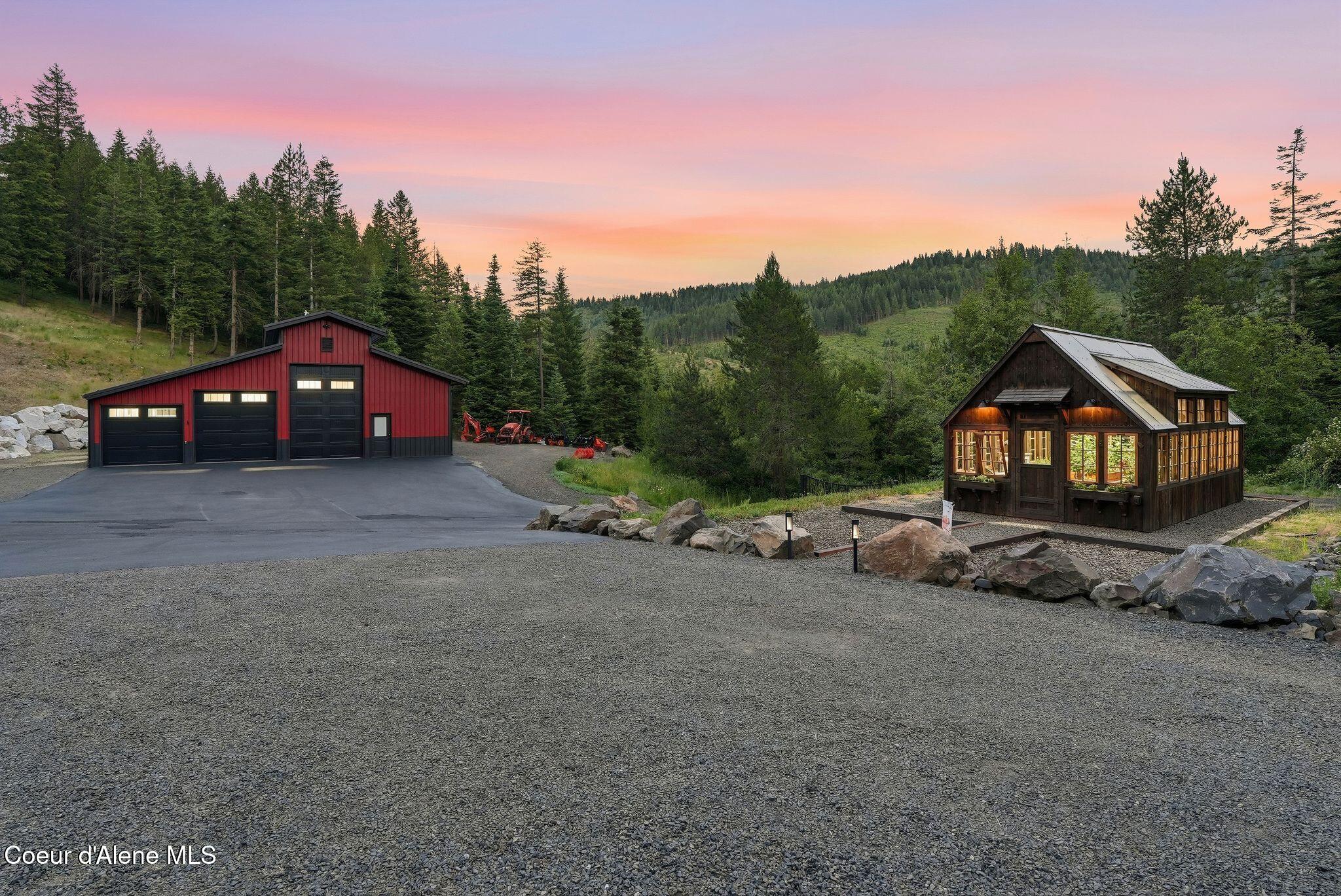 10439 W Cougar Gulch RD, Coeur d'Alene