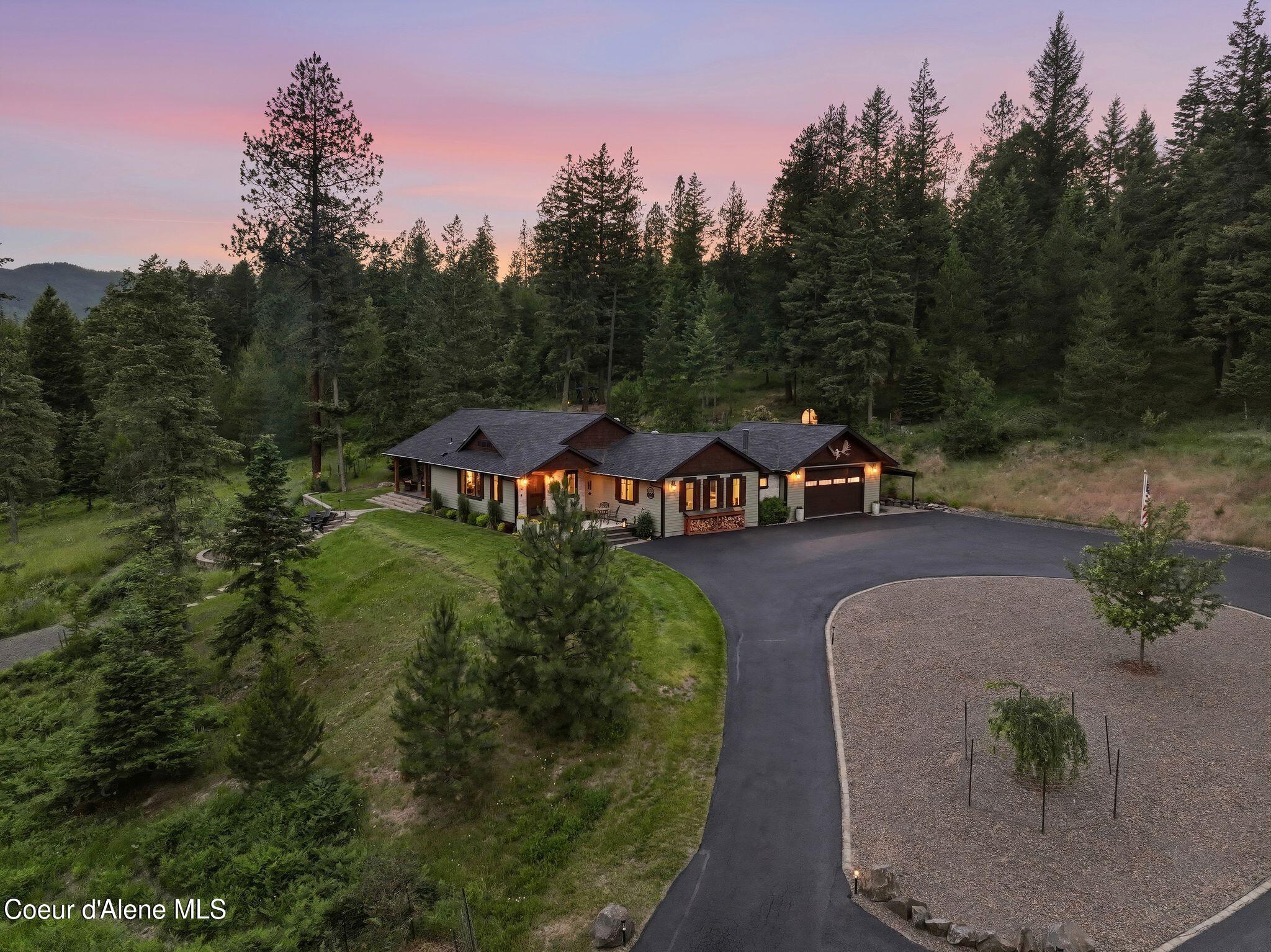 10439 W Cougar Gulch RD, Coeur d'Alene