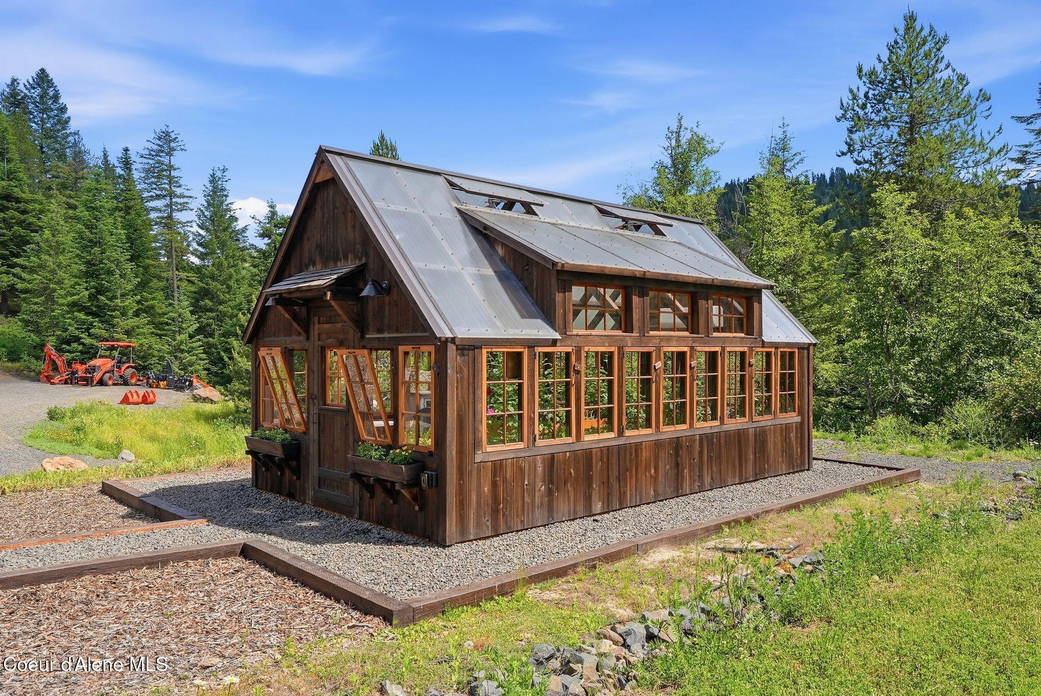 10439 W Cougar Gulch RD, Coeur d'Alene