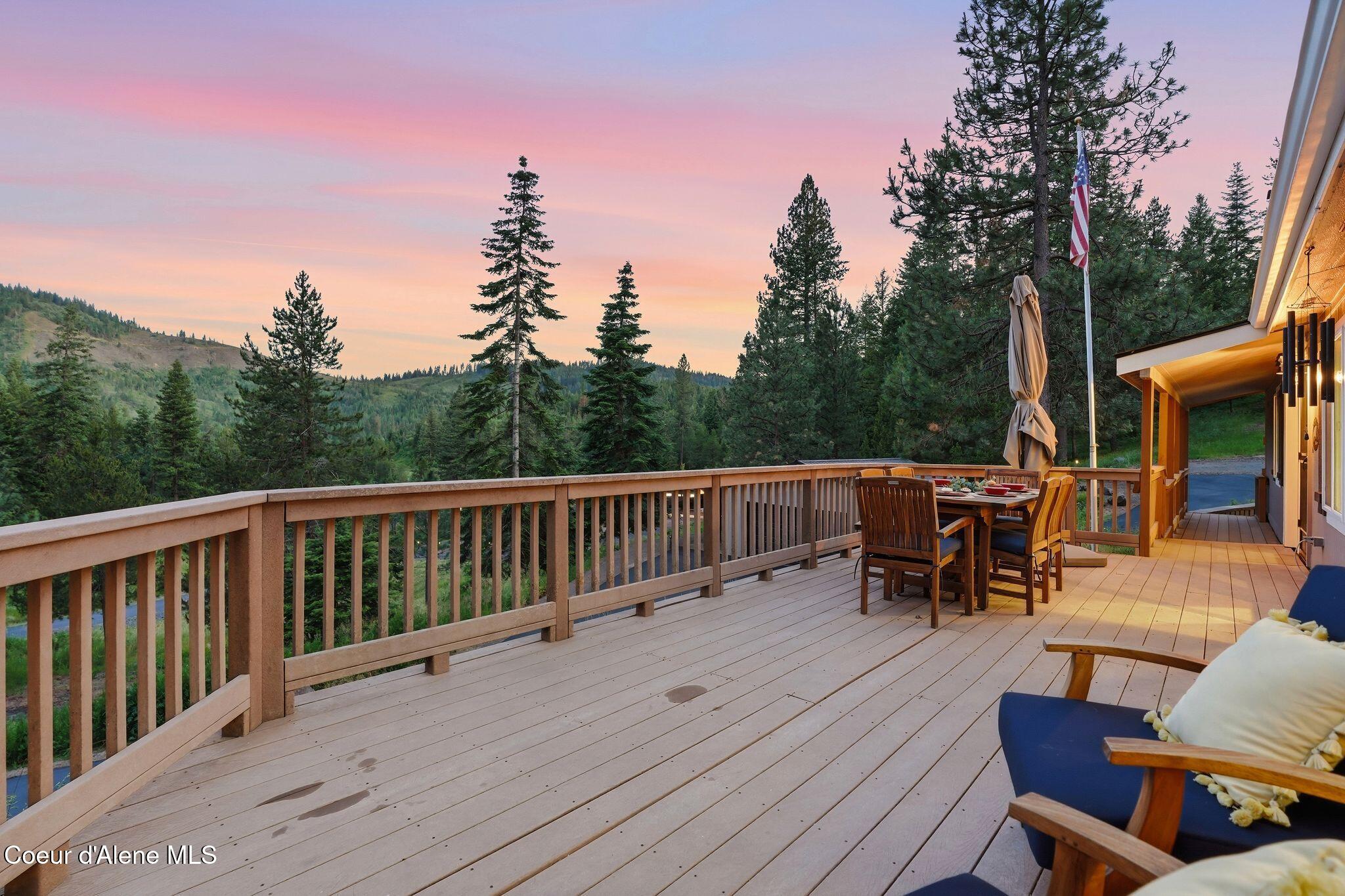 10439 W Cougar Gulch RD, Coeur d'Alene