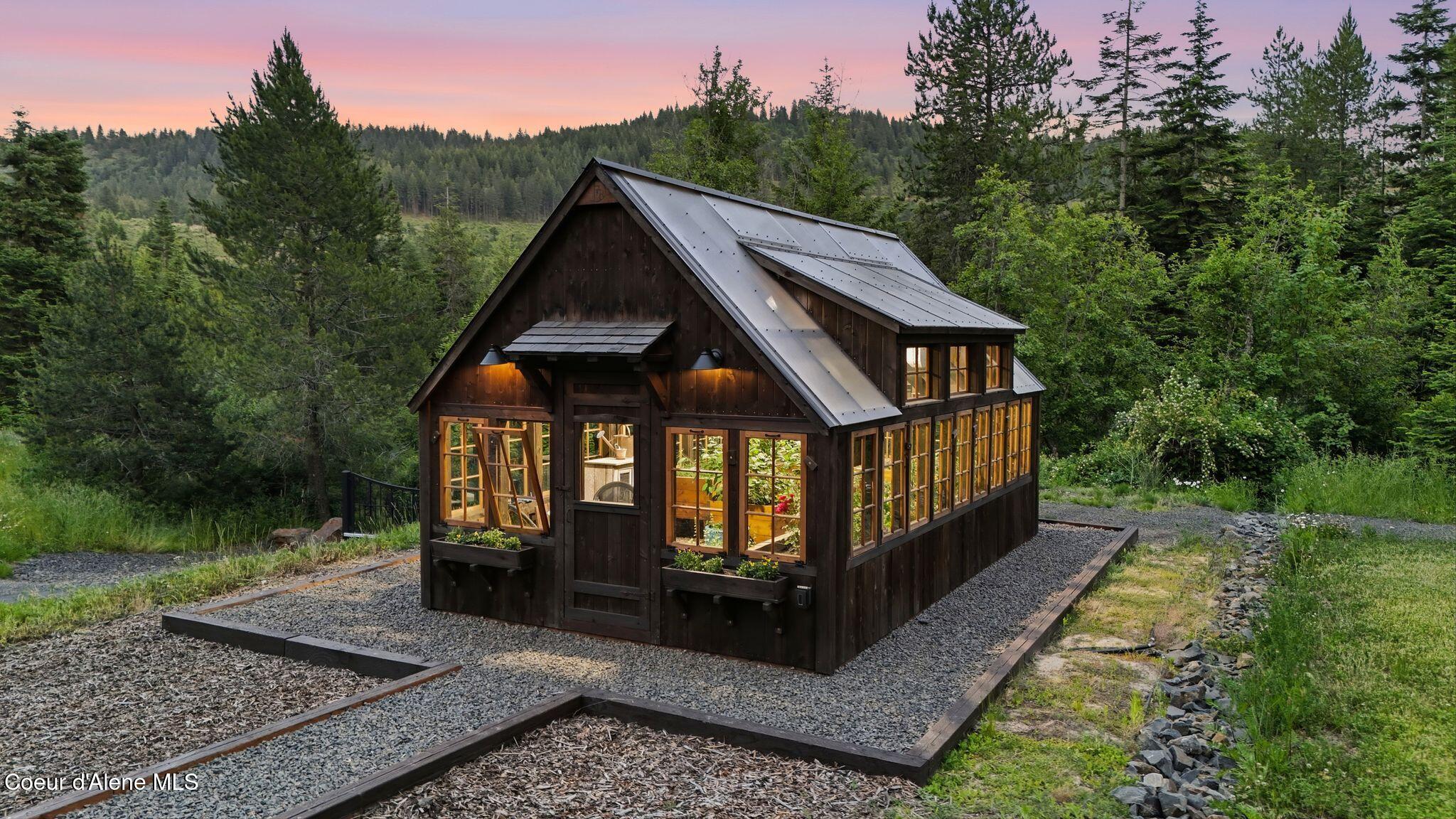 10439 W Cougar Gulch RD, Coeur d'Alene