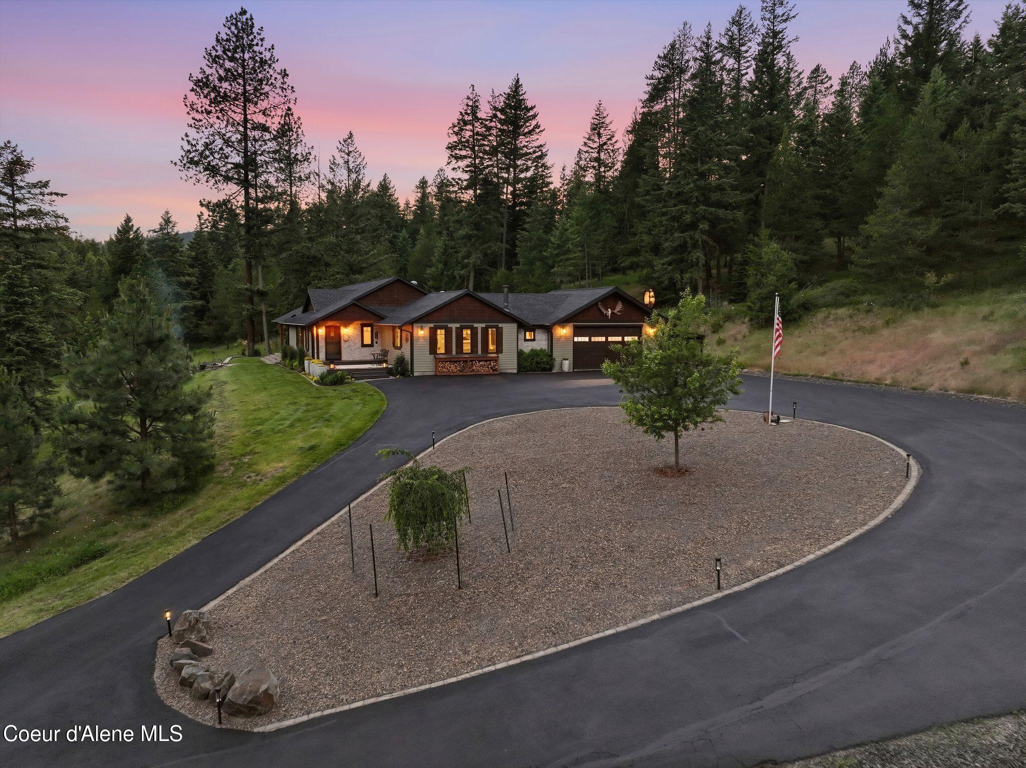 10439 W Cougar Gulch RD, Coeur d'Alene