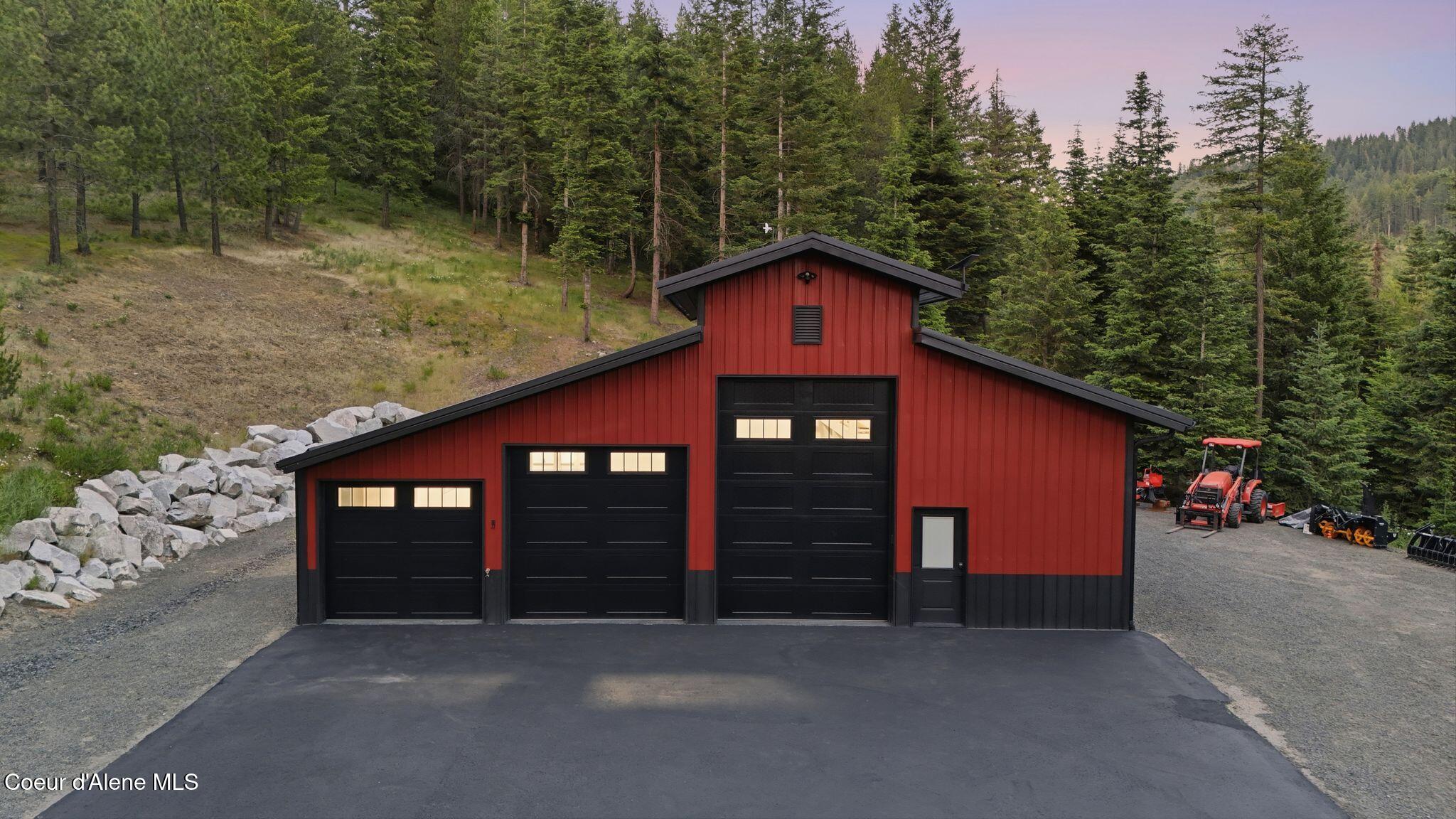 10439 W Cougar Gulch RD, Coeur d'Alene