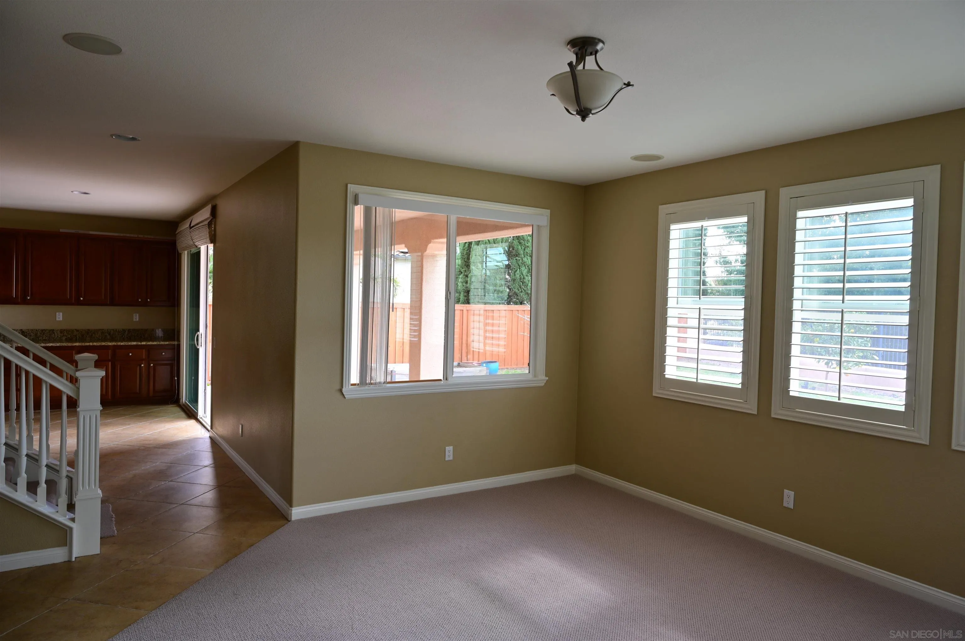 1167 Vista Pointe Blvd