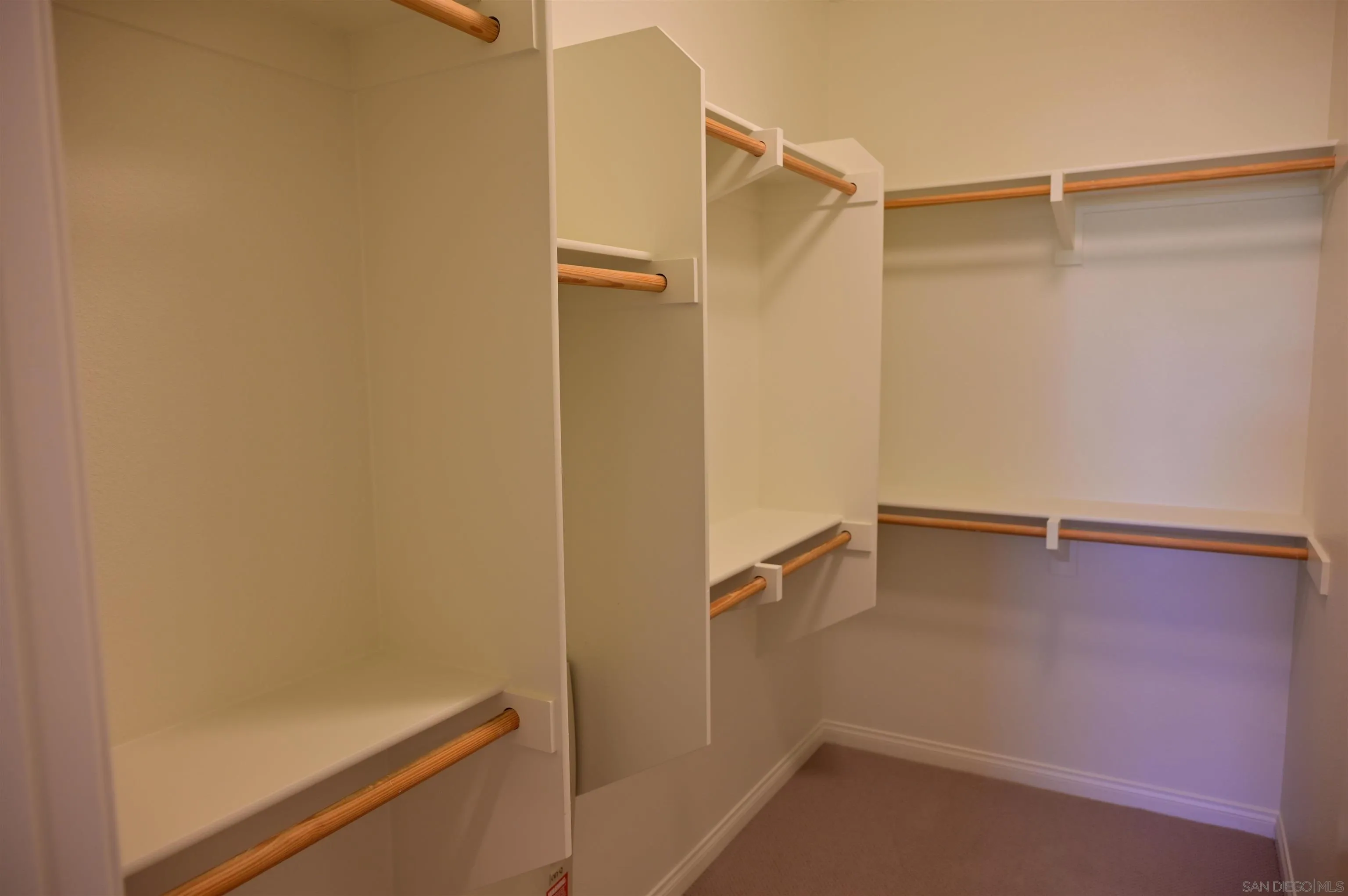 1167 Vista Pointe Blvd