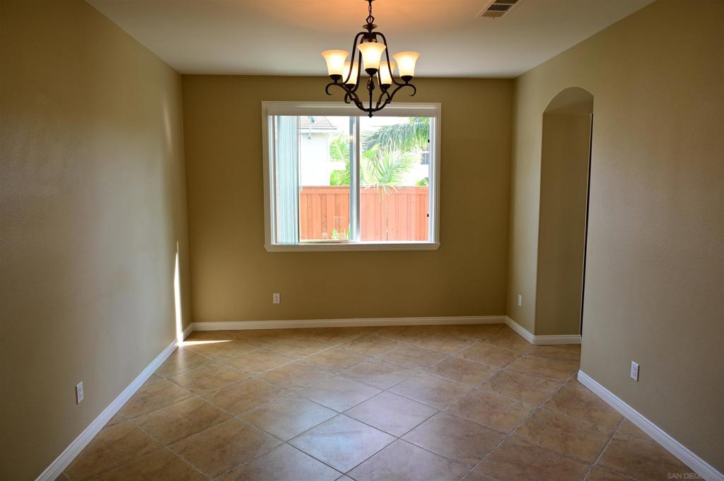 1167 Vista Pointe Blvd