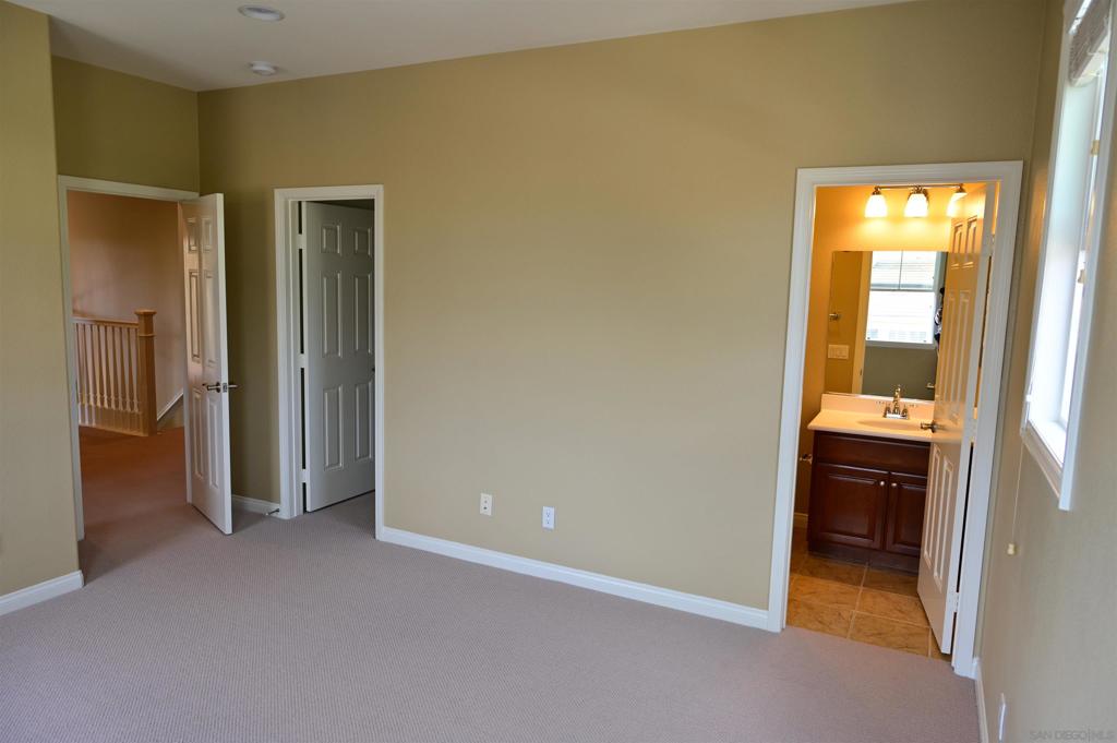 1167 Vista Pointe Blvd